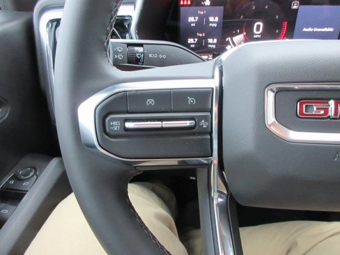 New 2025 GMC Canyon Elevation w/ Convenience Package image 17