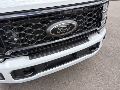 New 2026 Ford F350 Lariat image 9