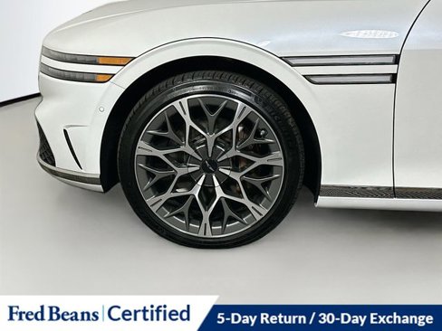 Used 2025 Genesis G90 3.5T image 35