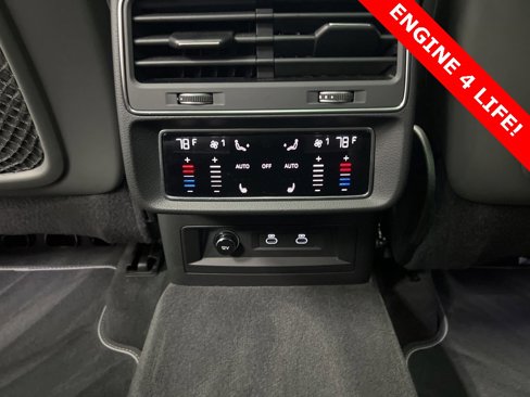 Used 2023 Audi Q8 Prestige image 24