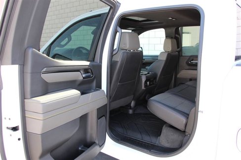 Used 2022 Chevrolet Silverado 1500 ZR2 image 26