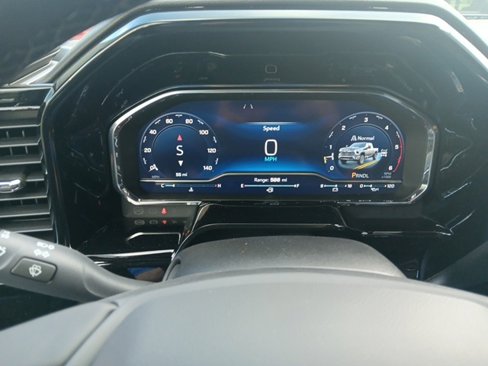 New 2025 Chevrolet Silverado 2500 LTZ w/ LTZ Convenience Package image 38