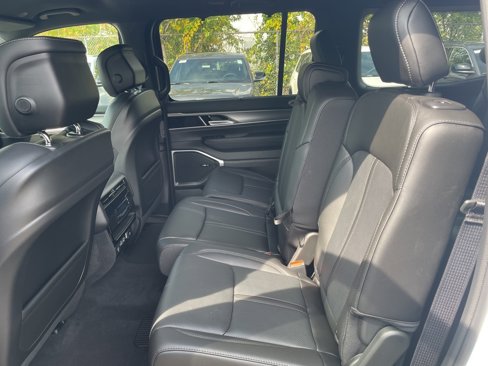 New 2025 Jeep Wagoneer 4WD image 14