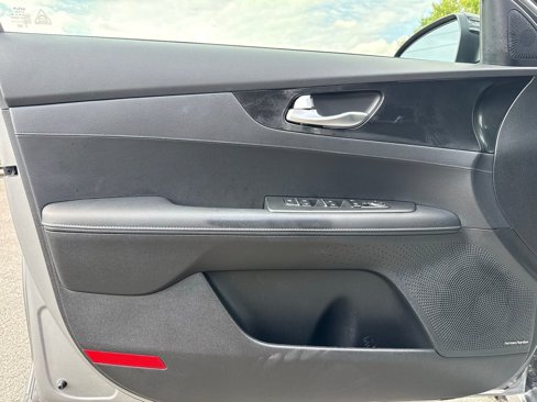 Used 2023 Kia Forte GT-Line w/ GT-Line Premium Package image 14