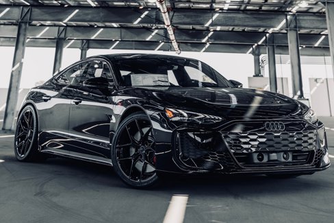 New 2025 Audi RS e-tron GT performance image 9