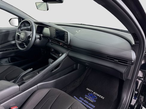 Certified 2025 Hyundai Elantra Sport image 28