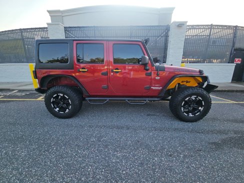 Used 2013 Jeep Wrangler Unlimited Sport w/ Connectivity Group image 5