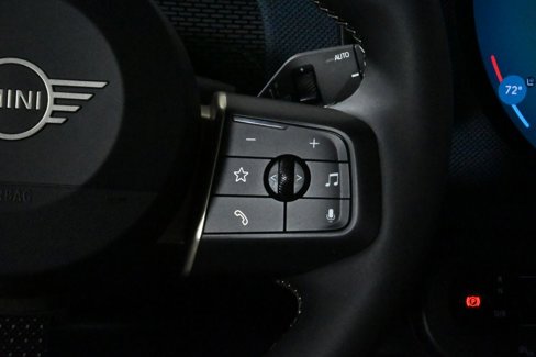 Used 2025 MINI Cooper Countryman SE w/ Comfort Package Max image 19