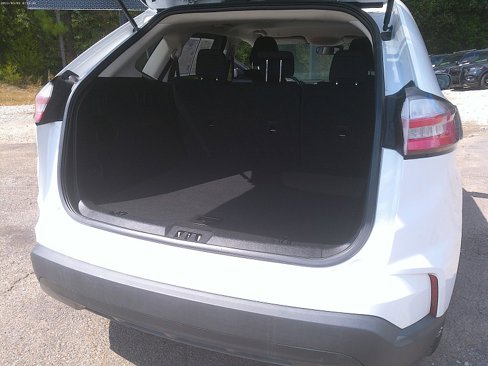 Used 2023 Ford Edge SE image 19