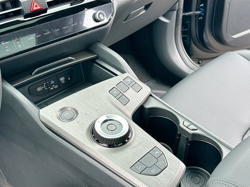 New 2026 Kia Sportage AWD Hybrid image 11