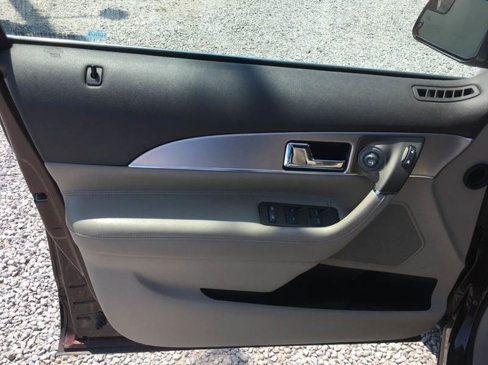 Used 2012 Lincoln MKX FWD image 10