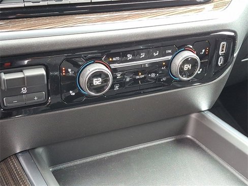Used 2025 Chevrolet Silverado 2500 LT w/ Trail Boss Package image 11