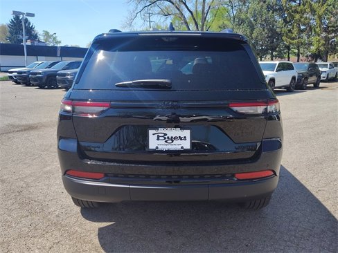 New 2025 Jeep Grand Cherokee Limited w/ Luxury Tech Group II image 36