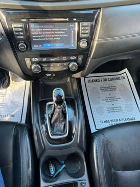 Used 2017 Nissan Rogue SL w/ SL Premium Package image 11