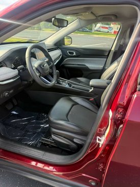 Used 2022 Jeep Compass Latitude image 9
