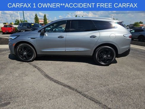 Used 2024 Buick Enclave Essence image 12