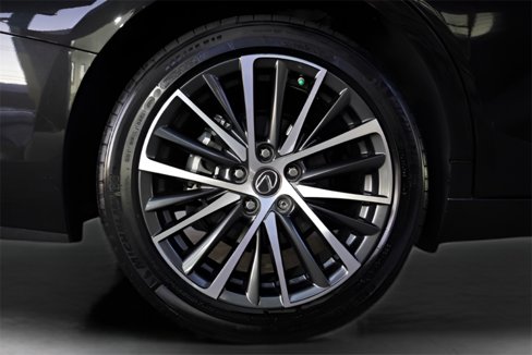 Used 2025 Lexus ES 350 w/ Premium Package image 11