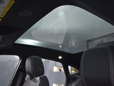 New 2024 Jaguar E-PACE R-Dynamic SE image 24
