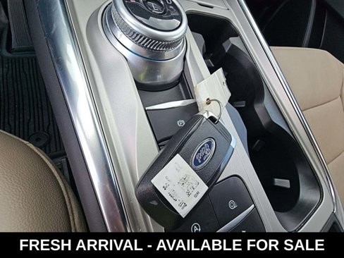 Used 2023 Ford Explorer Limited w/ Limited Technology Package image 17