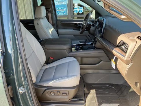 New 2025 Chevrolet Tahoe Z71 w/ Comfort Package image 11