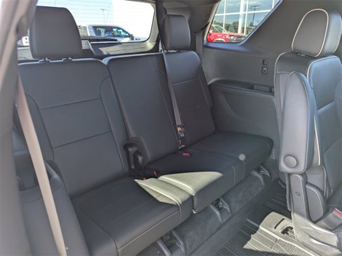 Certified 2022 Chevrolet Traverse Premier w/ Redline Edition image 44