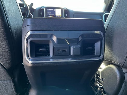 Used 2022 GMC Sierra 3500 Denali w/ Denali Ultimate Package image 19