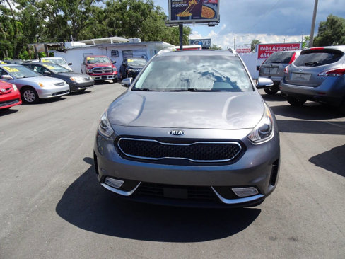Used 2017 Kia Niro Touring w/ Advanced Technology Package image 11