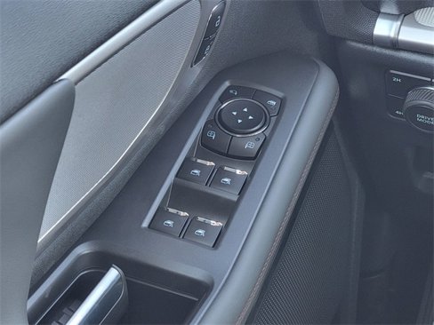 New 2025 Ford Expedition Active image 24