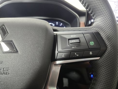 New 2025 Mitsubishi Outlander SEL image 16