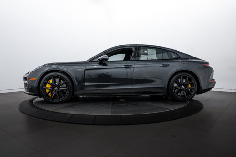 Certified 2025 Porsche Panamera Turbo image 2