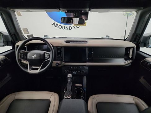 Used 2023 Ford Bronco Wildtrak image 19