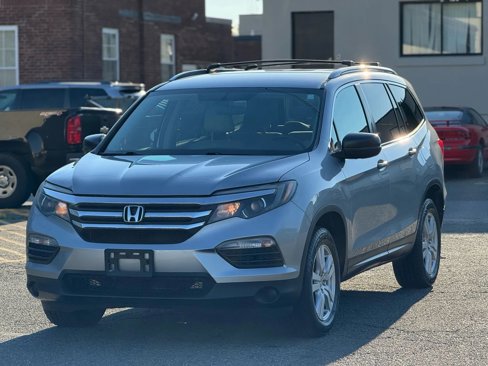 Used 2016 Honda Pilot LX image 5