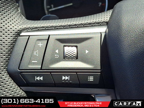 New 2025 Mitsubishi Outlander SE image 14