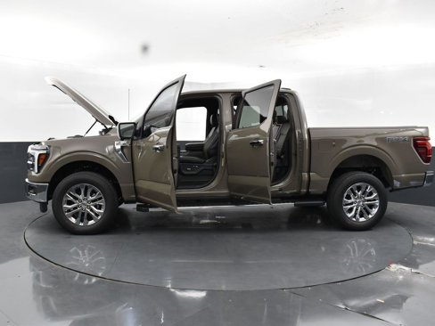 New 2025 Ford F150 Lariat w/ Equipment Group 502A High image 40