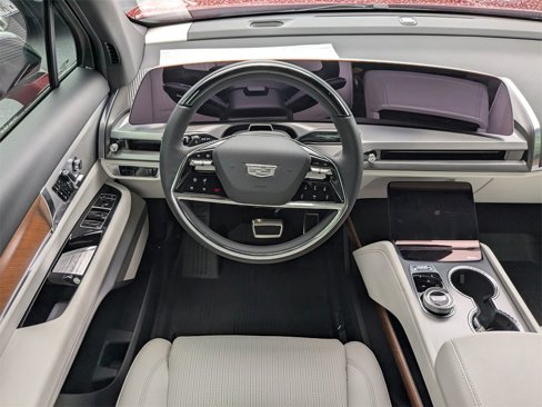 New 2026 Cadillac Vistiq Sport w/ LPO, Floor Liner Package image 19