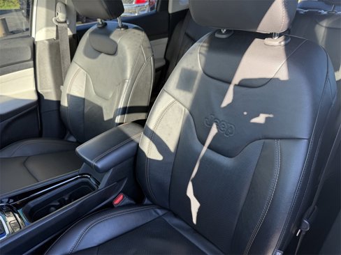 Certified 2022 Jeep Compass Limited image 17
