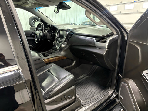 Used 2019 Chevrolet Tahoe LT w/ Luxury Package image 38