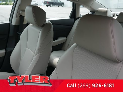 Certified 2025 Honda Accord EX-L image 37