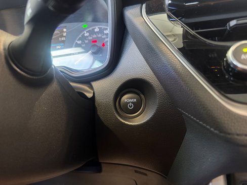 Certified 2024 Toyota Corolla Cross SE image 30