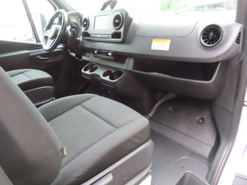 Used 2021 Mercedes-Benz Sprinter 3500 image 11
