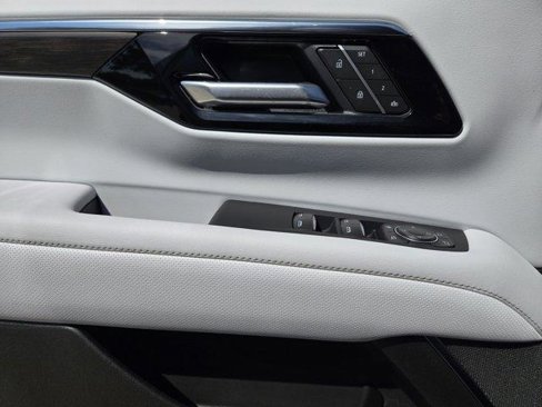 New 2026 Chevrolet Tahoe Premier image 16
