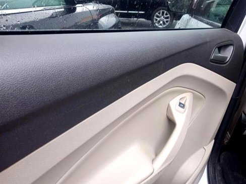 Used 2018 Ford Escape SE image 7
