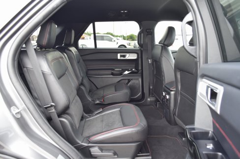 Certified 2023 Ford Explorer ST-Line w/ Class IV Trailer Tow Package image 24