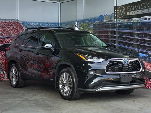 Used 2022 Toyota Highlander Platinum image 1