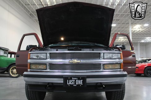 Used 1998 Chevrolet Tahoe 4WD 2-Door w/ Preferred Equipment Group 2 image 10