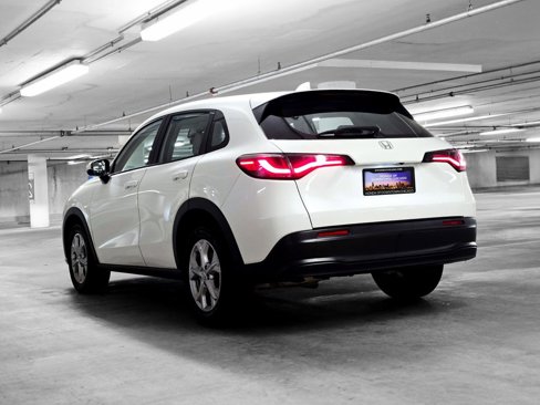 Certified 2024 Honda HR-V LX image 5