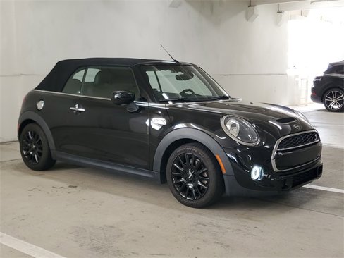 Used 2021 MINI Cooper S image 3