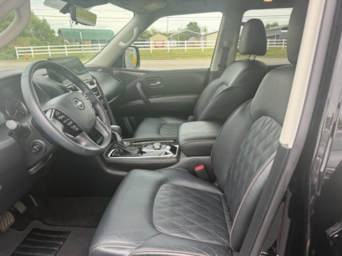 Used 2024 Nissan Armada Platinum w/ Captain's Chairs Package image 9