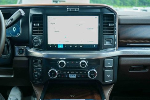 Used 2025 Ford F450 King Ranch w/ Chrome Package image 42