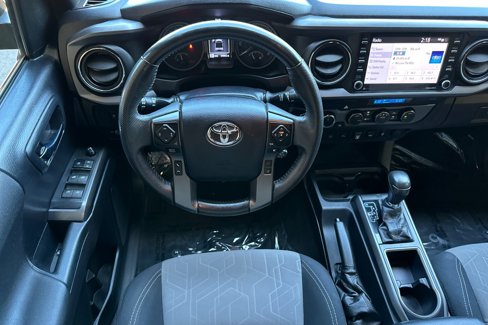 Used 2021 Toyota Tacoma TRD Off-Road image 16